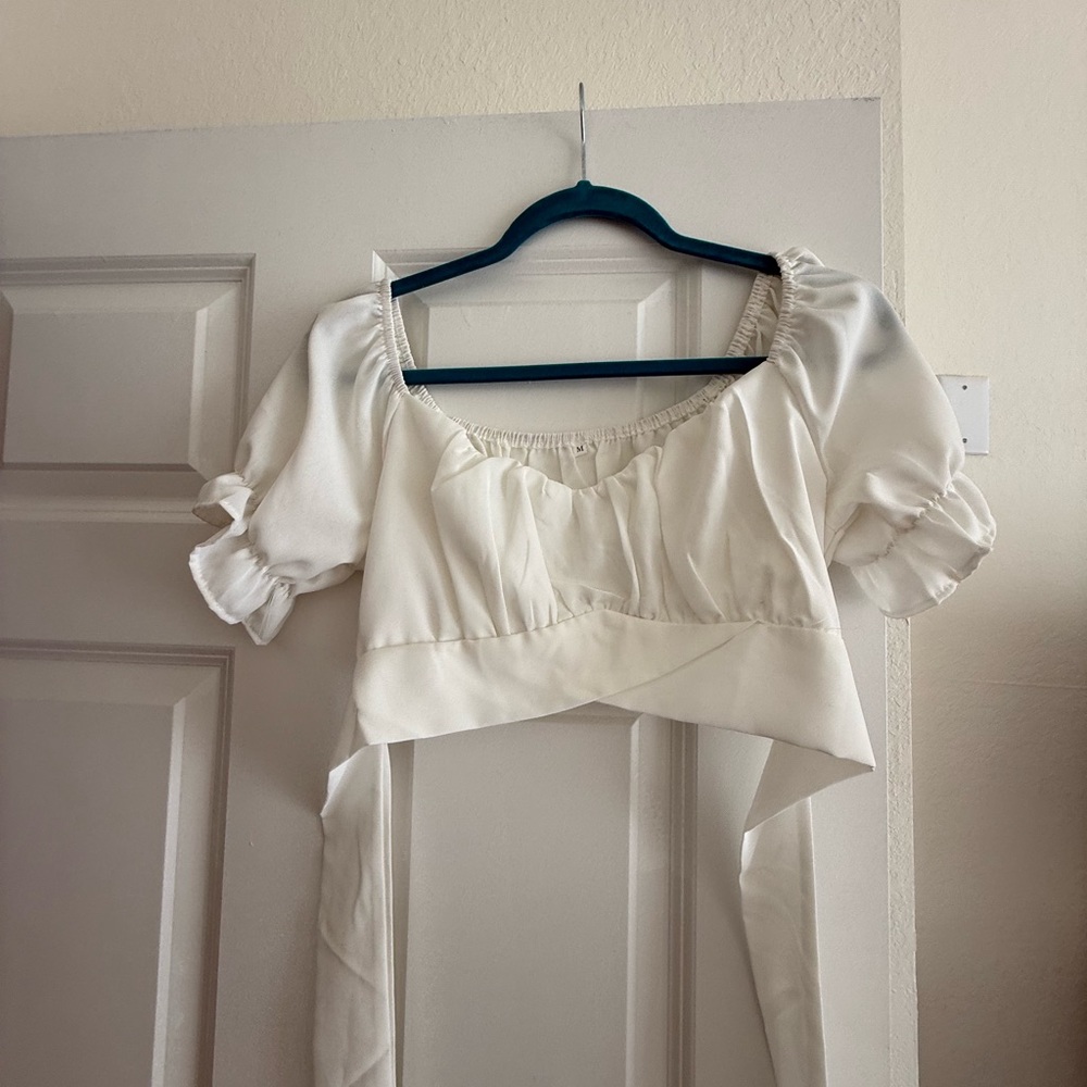 Elegant White Puff Sleeve Top
